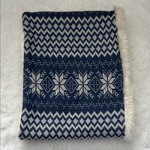 Kids' Navy and White Snowflake Scarf